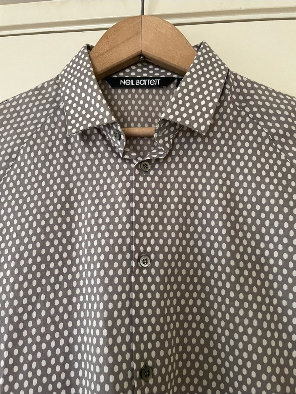 Brand new Neil Barrett Polka Dot Casual Shirt size 15 1/2 39 slim fit Italy made